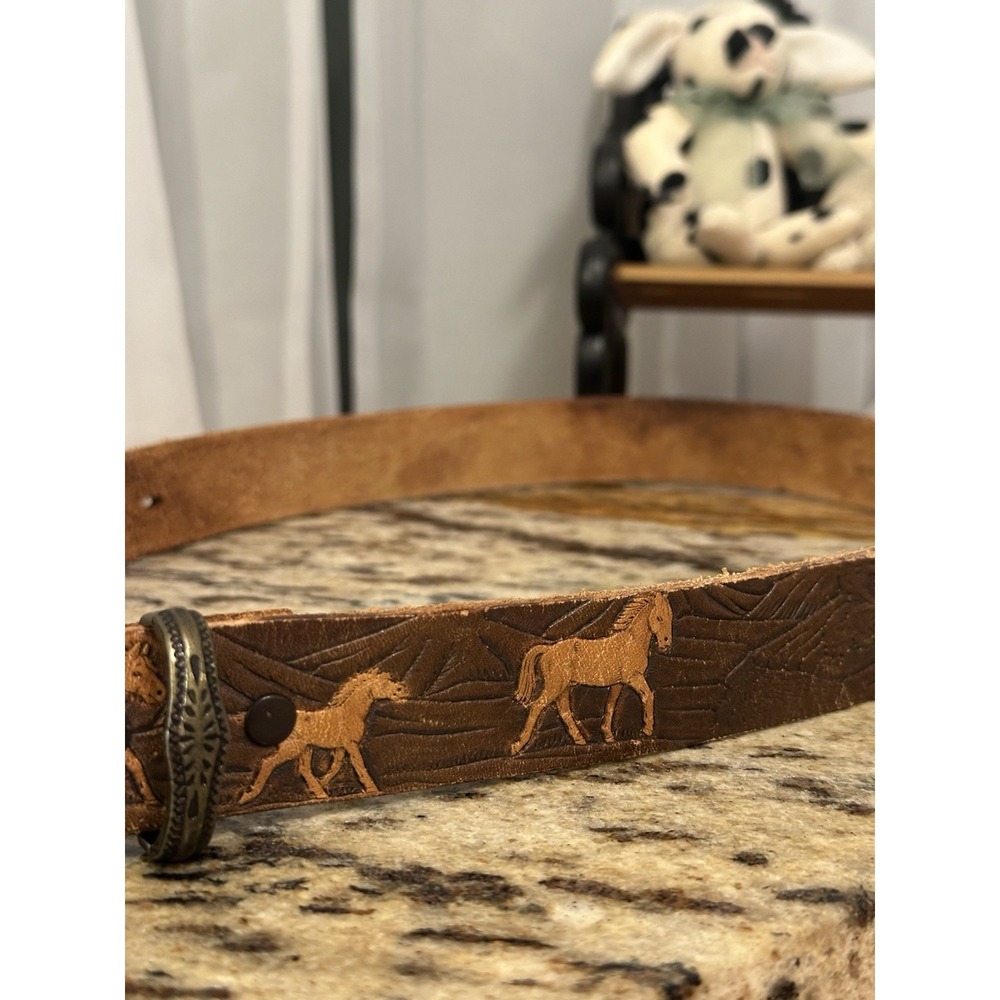 Vintage Men's Western Deep Hand Tooled Horse Design Mountains Forest Engraved